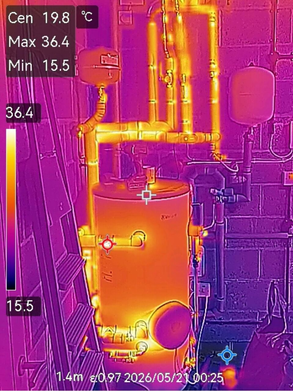 Thermal imaging proof of excellent even heat distribution throughout the plant room – Preston 360%+ efficiency project